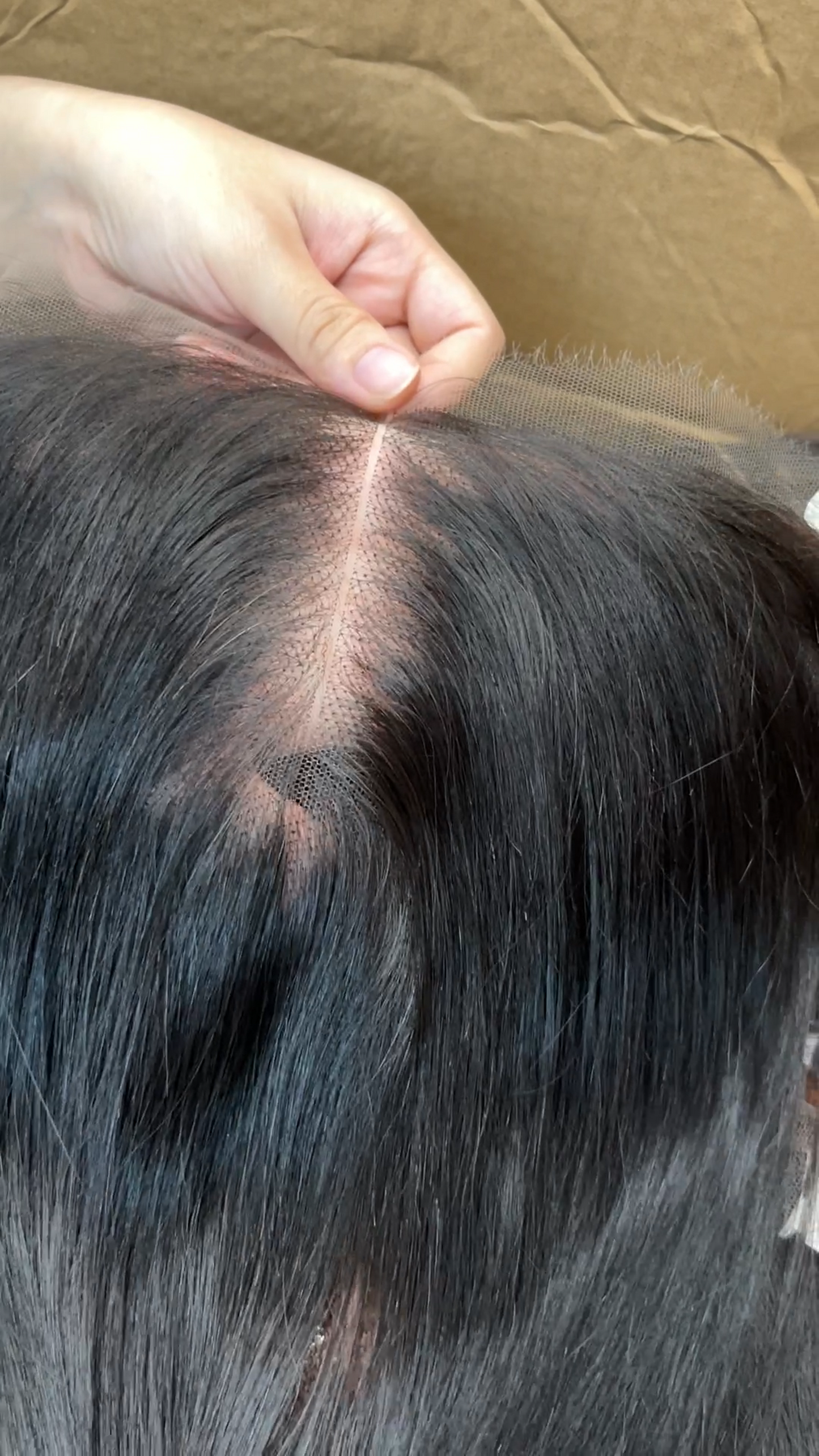 Natural Black Closure