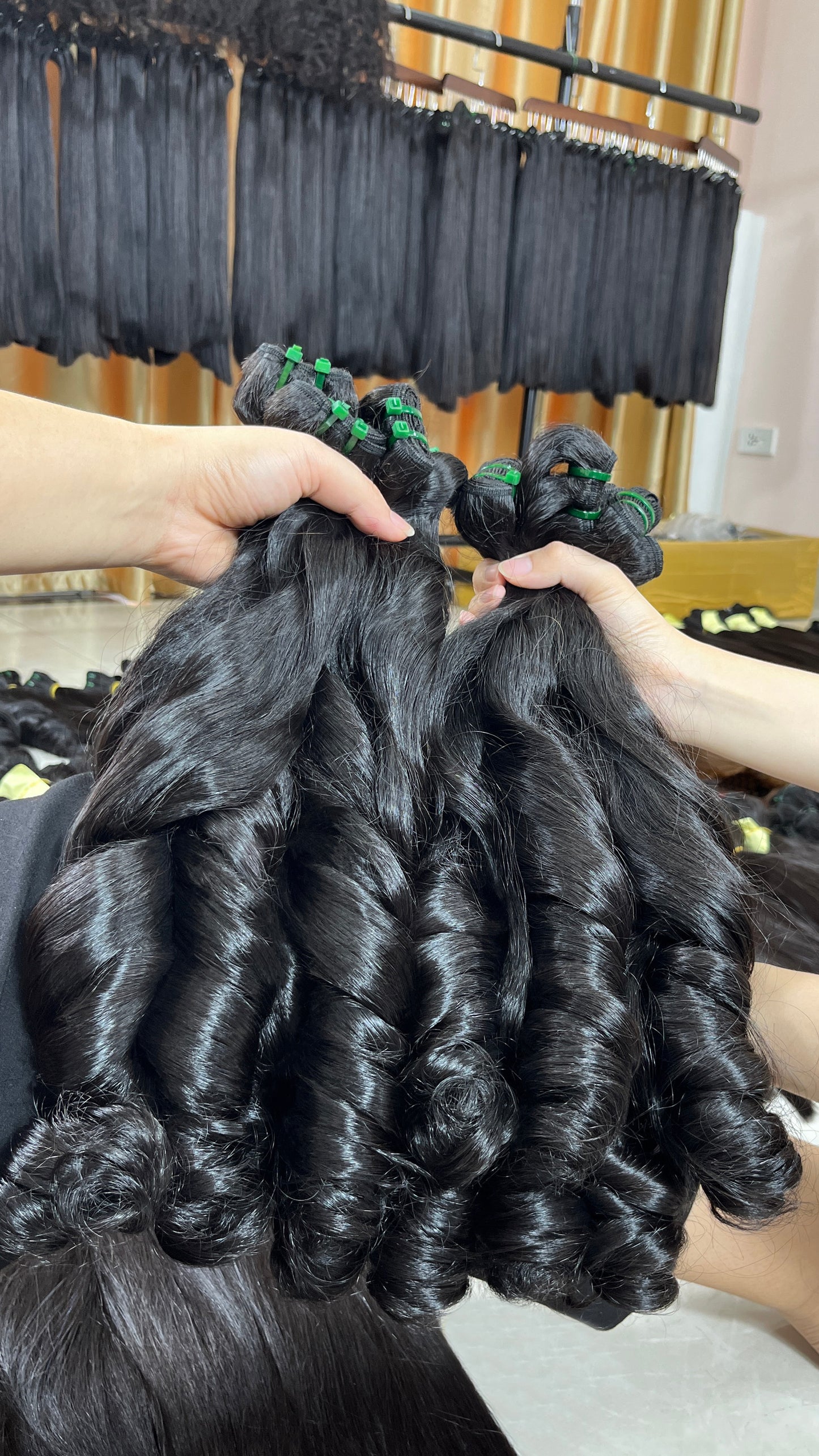 Natural Black Bouncy Weft Humain Hair
