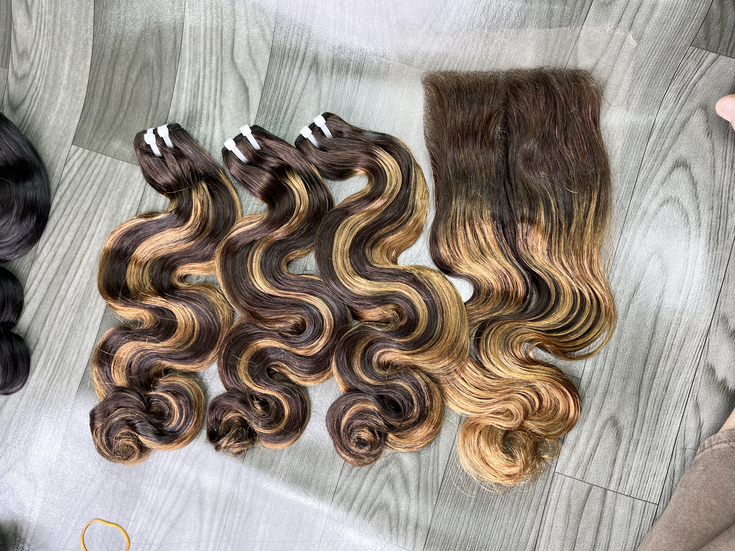 Golden Brown Body Wave Hair Extensions
